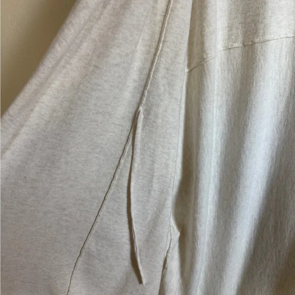 UGG Women's Soft Cream Lightweight Cardigan Poncho M/L Cozy Soft - Picture 6 of 9